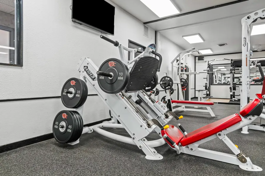 Leisure World Health Club in Collinsville IL - Gallery Image